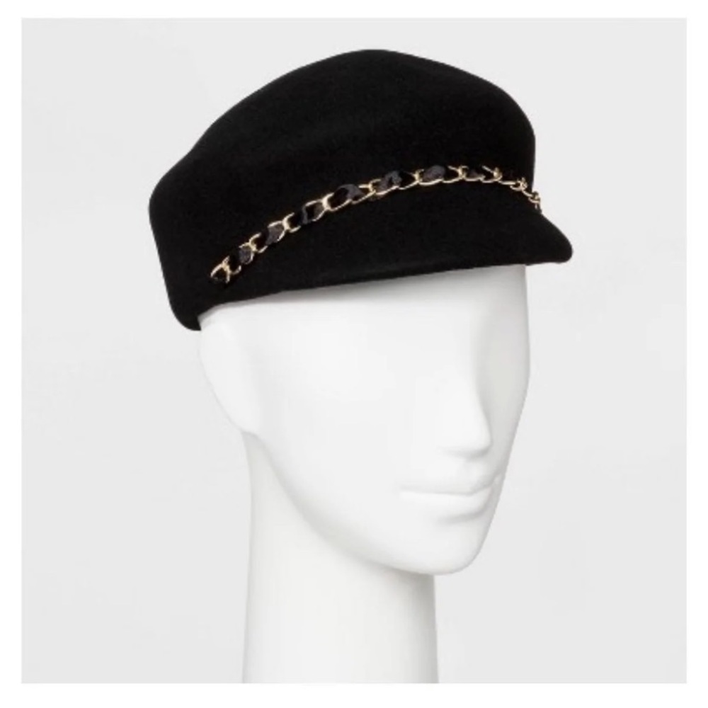 Black Newsboy Hat with Gold Chain Trim